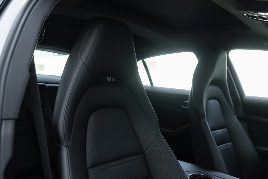 2018 Porsche 971 Panamera 4S - Image 25 of 31