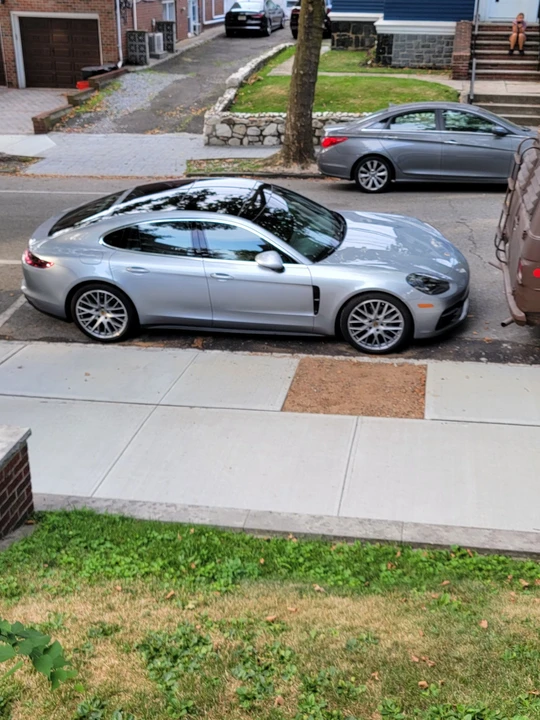 2018 Porsche 971 Panamera 4S - Image 5 of 9