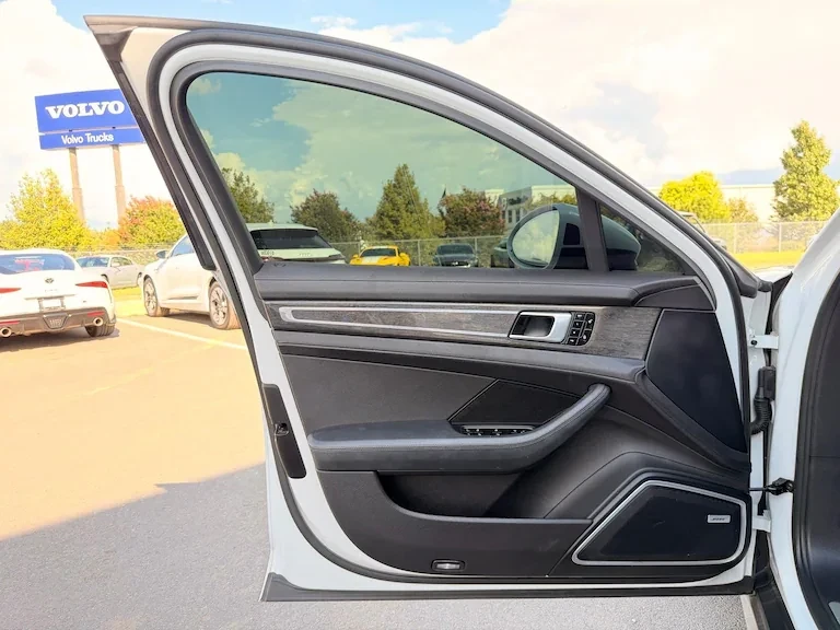 2018 Porsche 971 Panamera - Image 6 of 20