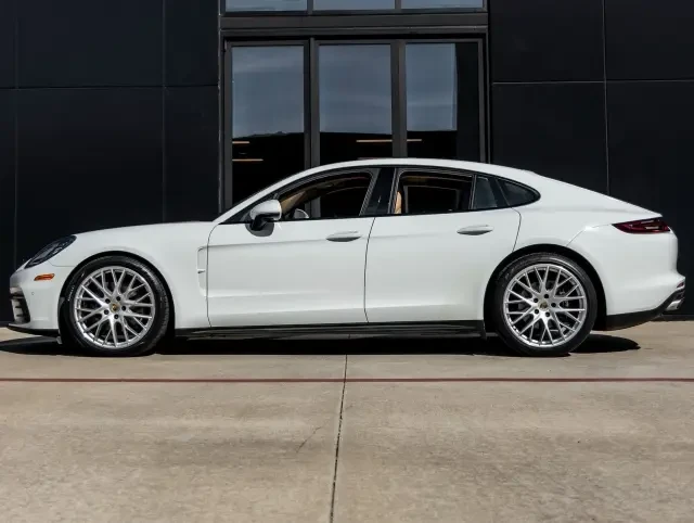 2018 Porsche 971 Panamera - Image 2 of 4