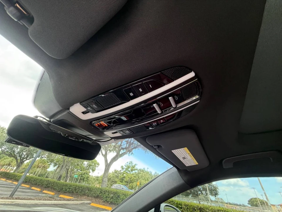 2018 Porsche 971 Panamera - Image 17 of 23