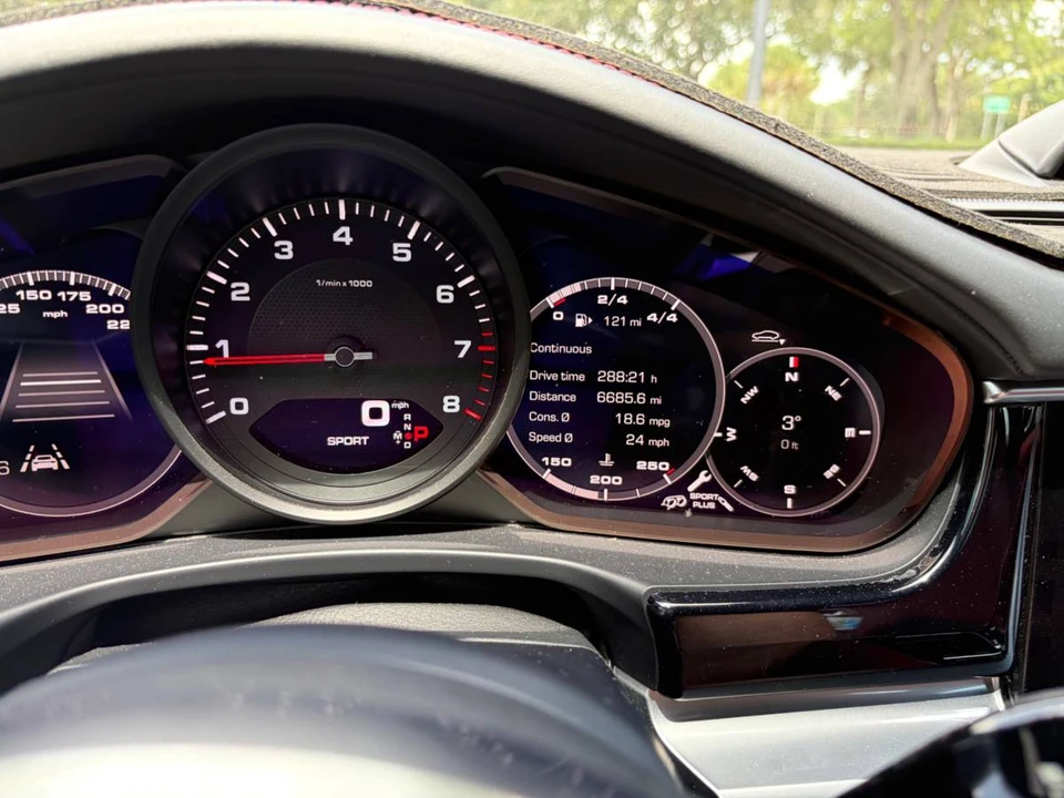 2018 Porsche 971 Panamera - Image 15 of 23