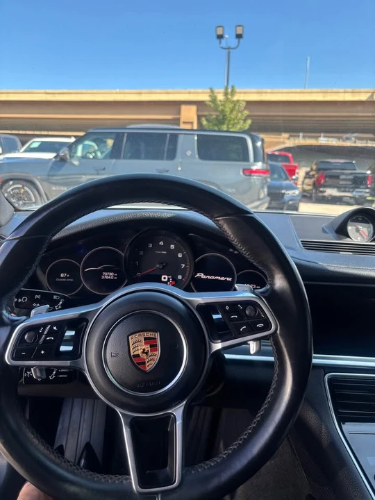 2018 Porsche 971 Panamera - Image 6 of 9