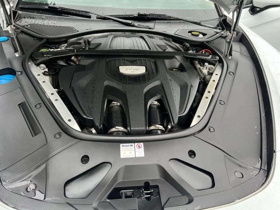 2018 Porsche 971 Panamera - Image 19 of 19