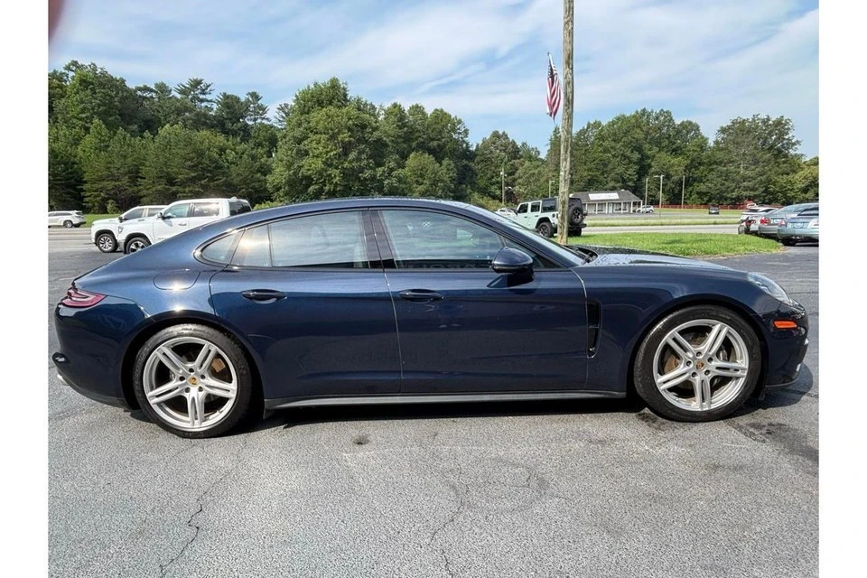 2018 Porsche 971 Panamera - Image 7 of 20