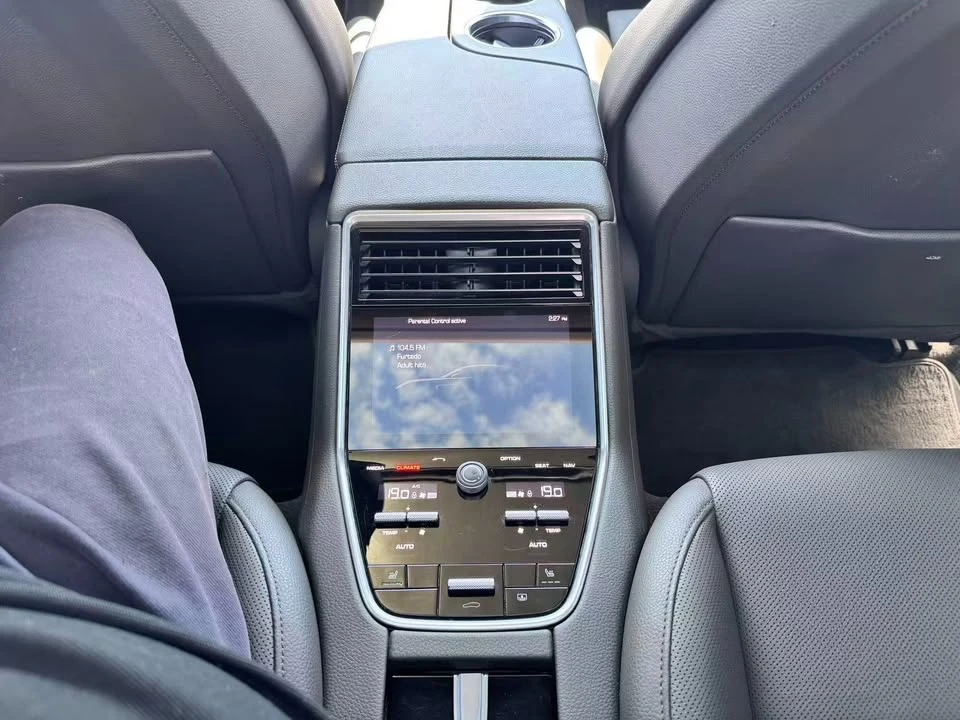 2018 Porsche 971 Panamera - Image 18 of 19