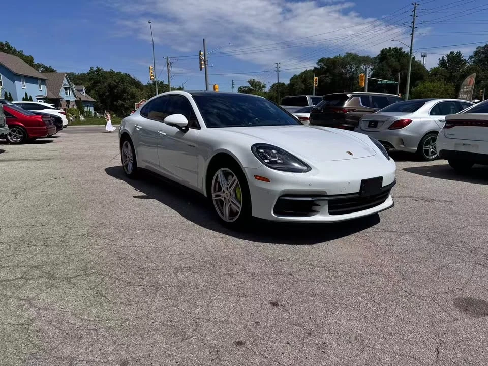 2018 Porsche 971 Panamera - Image 8 of 19