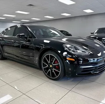 2018 Porsche Panamera