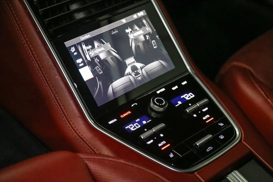 2018 Porsche 971 Panamera - Image 16 of 20