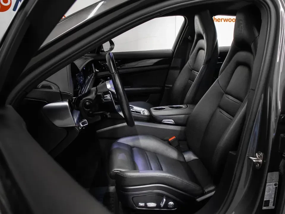 2018 Porsche 971 Panamera - Image 14 of 15