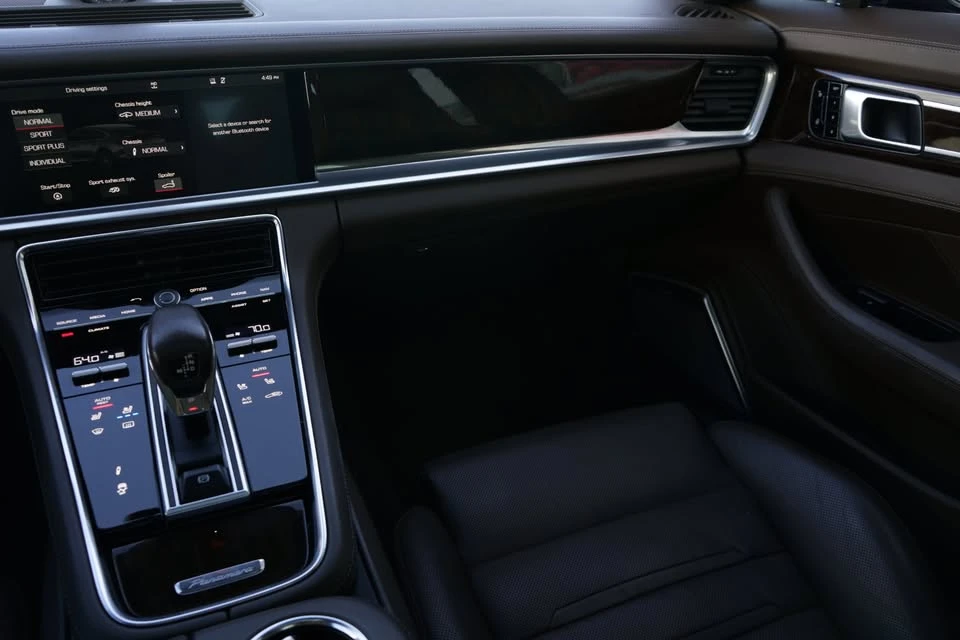 2018 Porsche 971 Panamera - Image 13 of 20