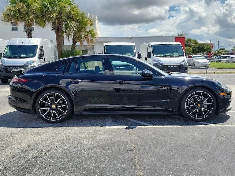 2018 Porsche 971 Panamera - Image 8 of 16