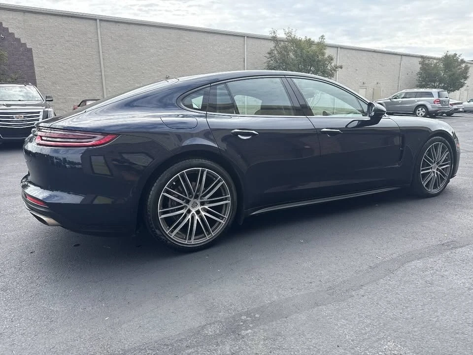 2018 Porsche 971 Panamera - Image 8 of 19