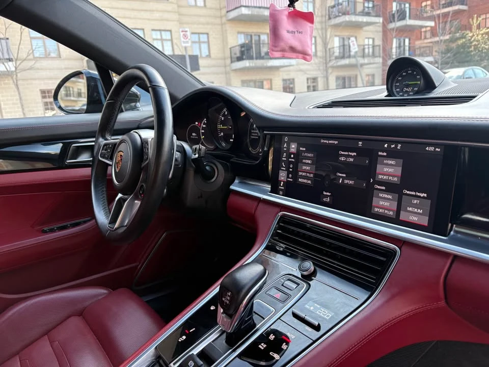 2018 Porsche 971 Panamera - Image 12 of 17
