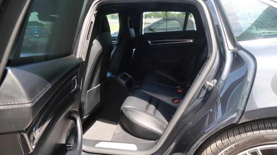 2018 Porsche 971 Panamera - Image 18 of 20