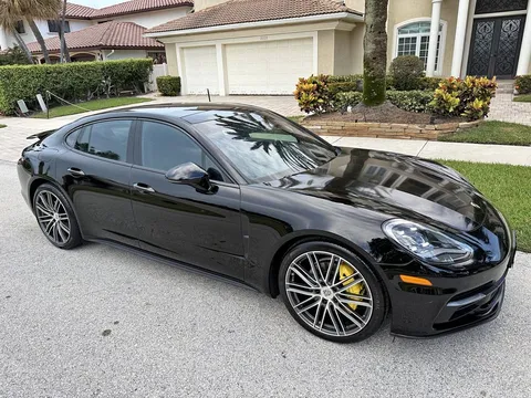 2018 Porsche Panamera