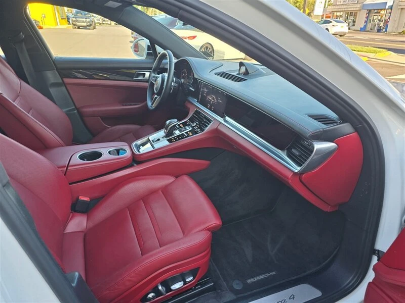 2018 Porsche 971 Panamera - Image 14 of 20
