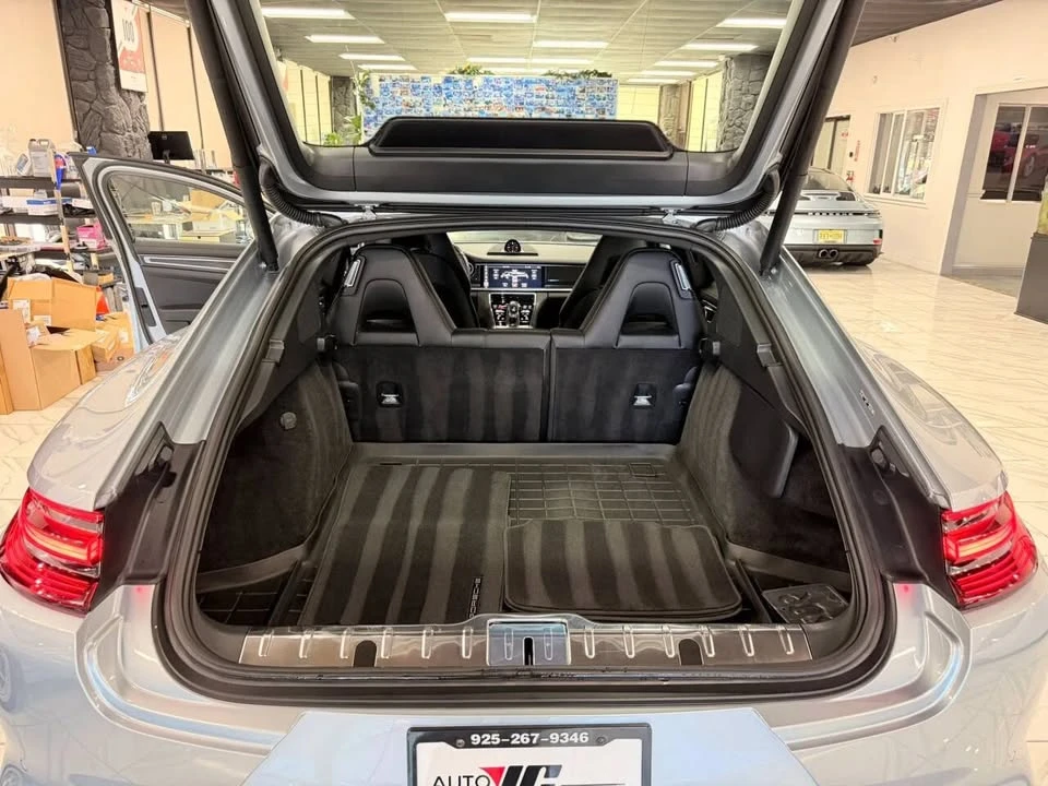 2018 Porsche 971 Panamera - Image 13 of 19