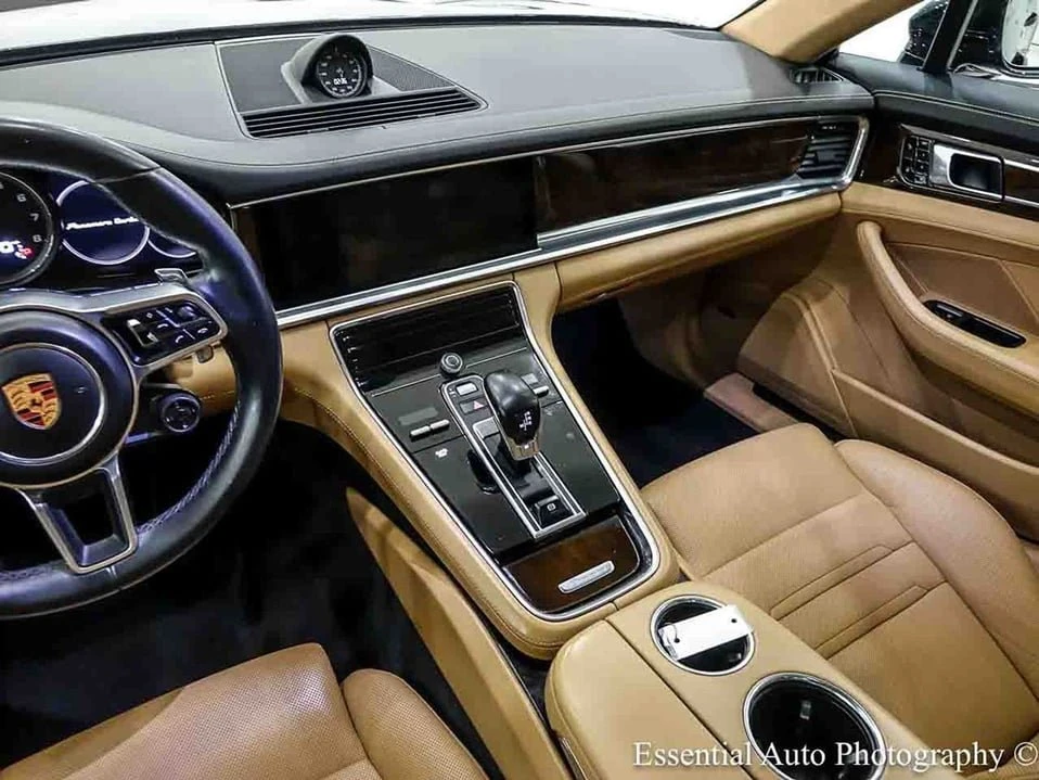 2018 Porsche 971 Panamera - Image 17 of 20