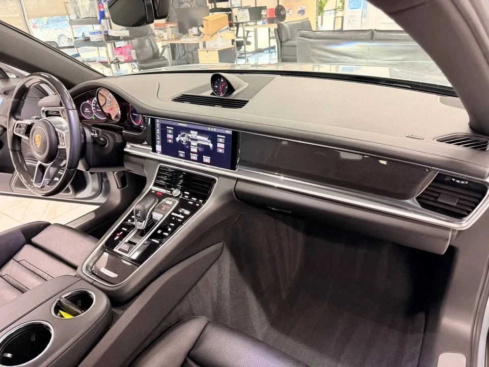 2018 Porsche 971 Panamera - Image 16 of 19