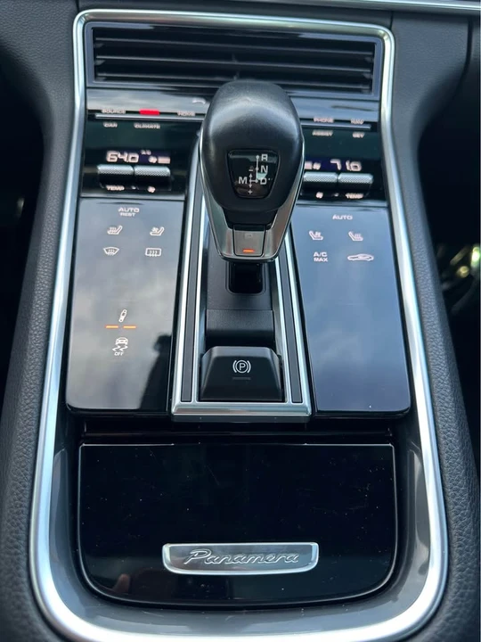 2018 Porsche 971 Panamera - Image 13 of 20