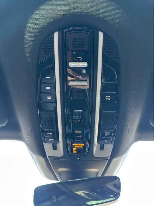 2018 Porsche 971 Panamera - Image 17 of 20