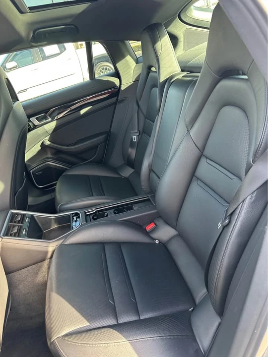 2018 Porsche 971 Panamera - Image 19 of 20