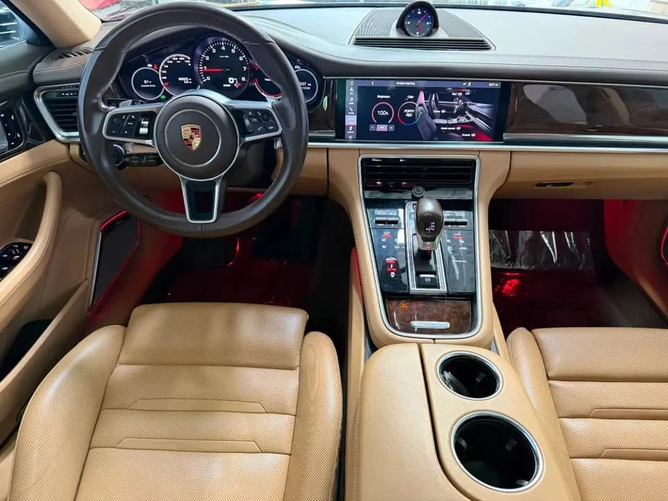 2018 Porsche 971 Panamera - Image 11 of 12