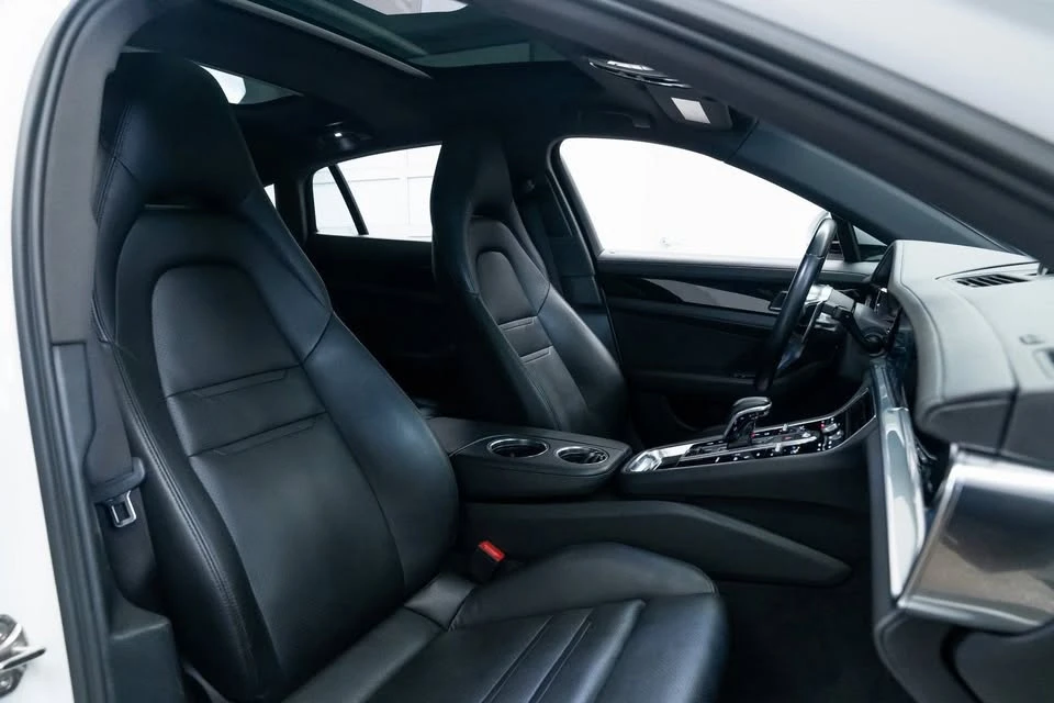 2018 Porsche 971 Panamera - Image 16 of 20