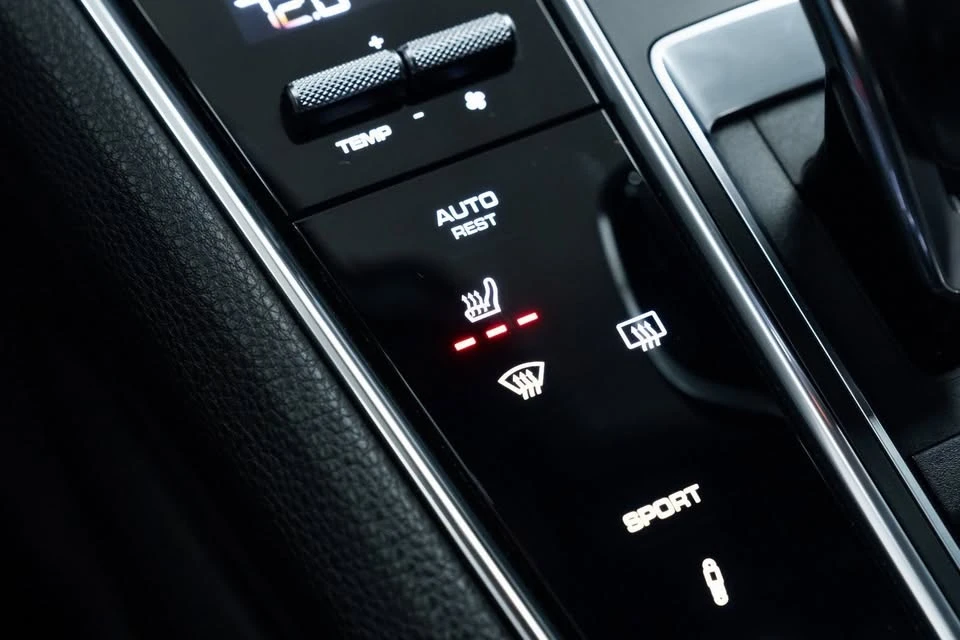 2018 Porsche 971 Panamera - Image 5 of 20