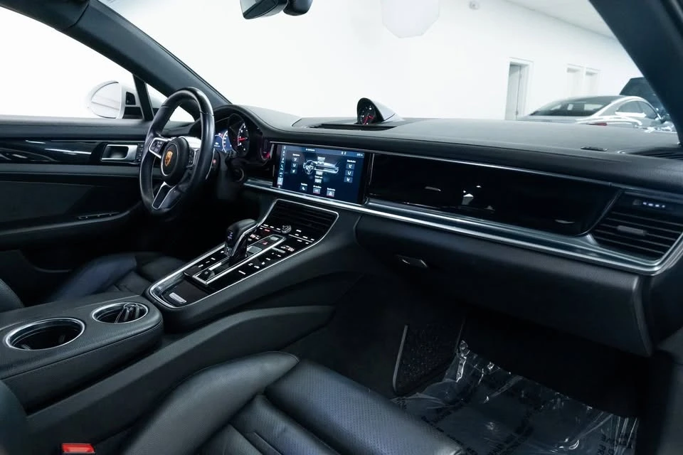 2018 Porsche 971 Panamera - Image 14 of 20