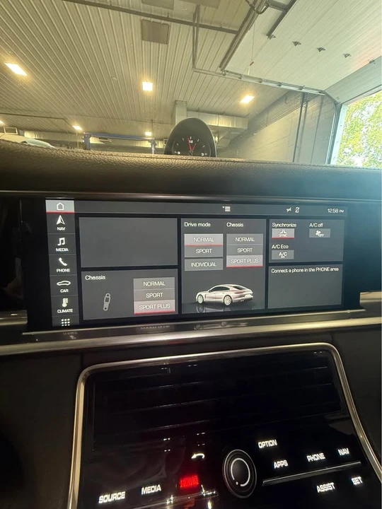 2018 Porsche 971 Panamera - Image 13 of 16
