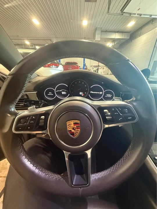 2018 Porsche 971 Panamera - Image 11 of 16