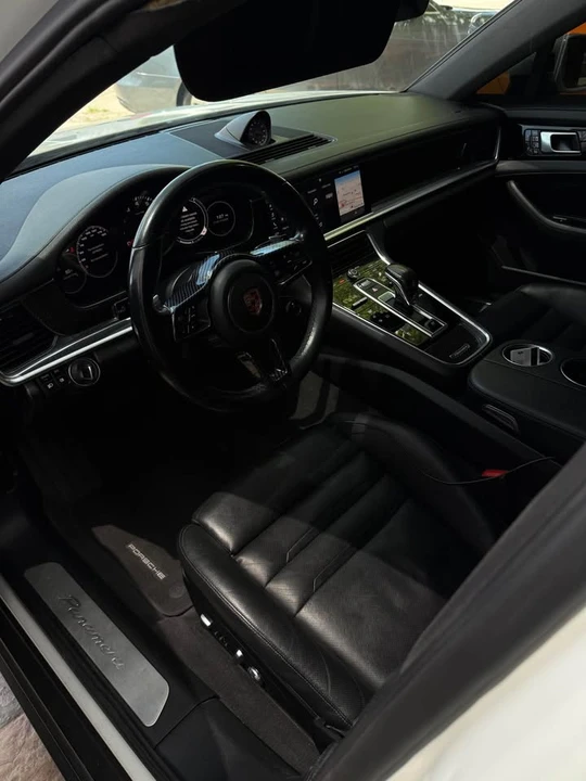 2018 Porsche 971 Panamera - Image 10 of 12