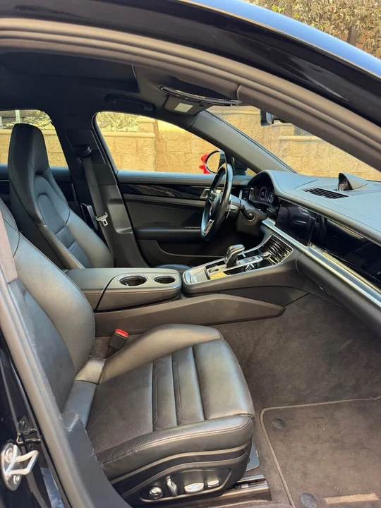 2018 Porsche 971 Panamera - Image 11 of 17