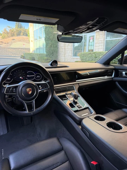 2018 Porsche 971 Panamera - Image 10 of 17