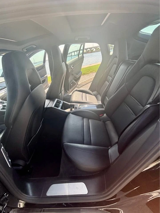 2018 Porsche 971 Panamera - Image 9 of 10