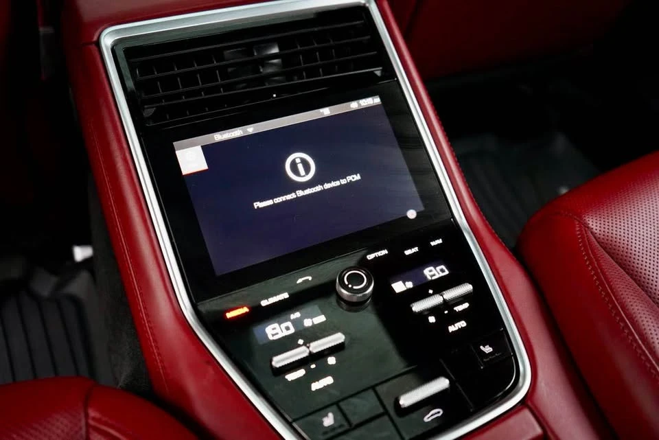 2018 Porsche 971 Panamera - Image 9 of 20