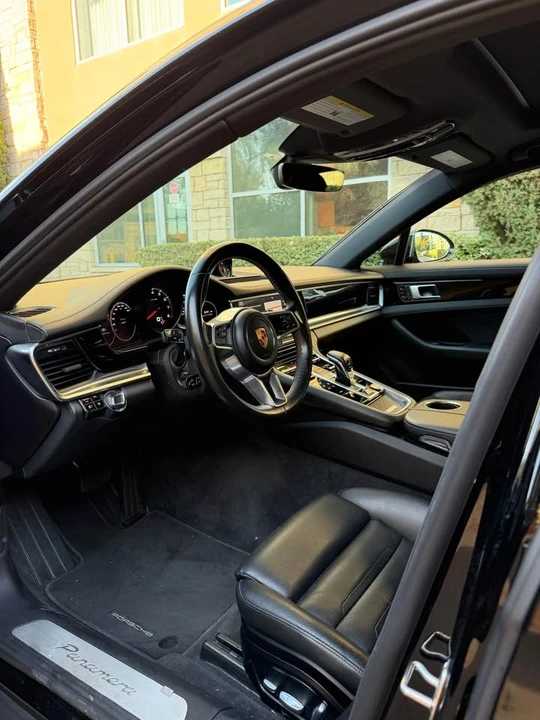 2018 Porsche 971 Panamera - Image 9 of 17