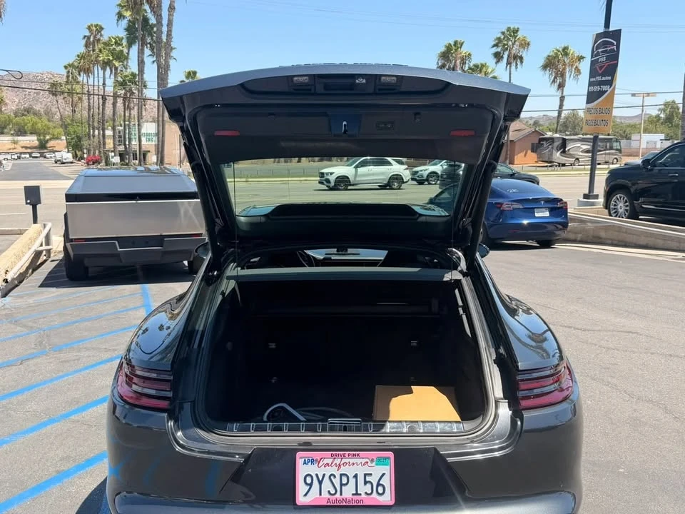 2018 Porsche 971 Panamera - Image 19 of 20