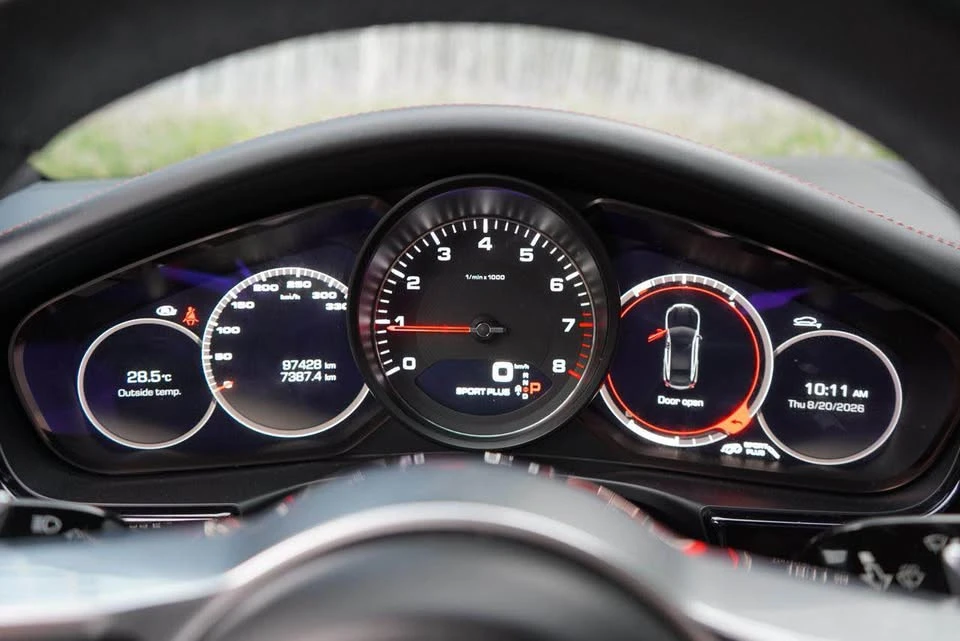 2018 Porsche 971 Panamera - Image 7 of 20