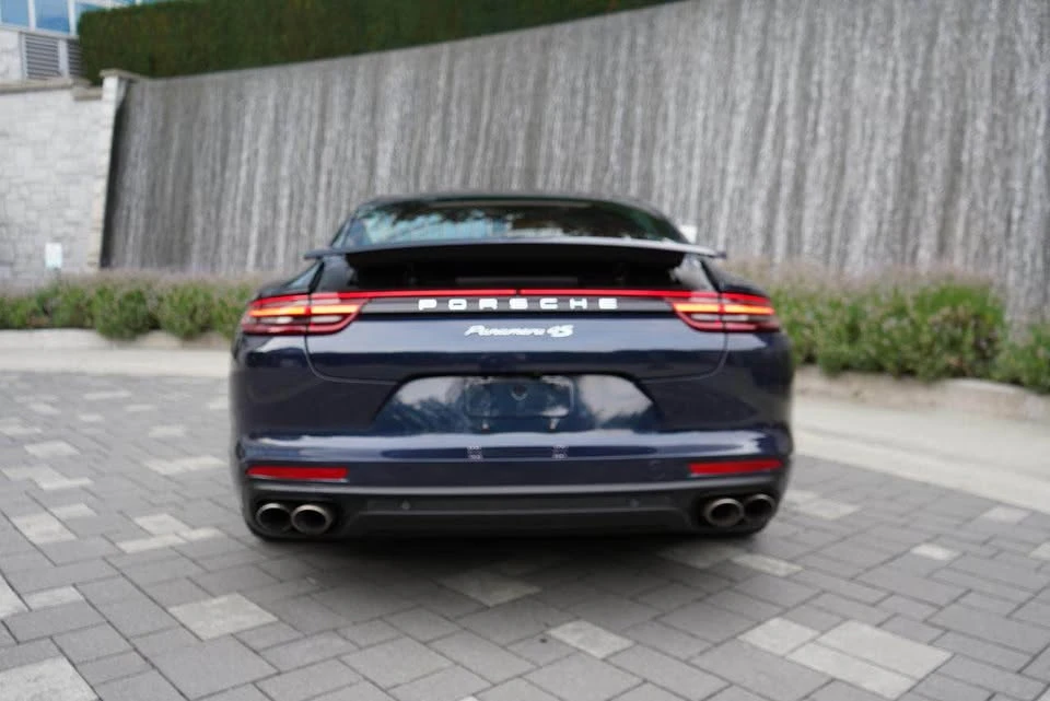 2018 Porsche 971 Panamera - Image 19 of 20