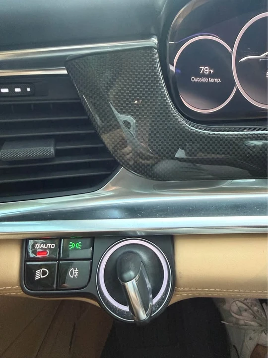 2018 Porsche 971 Panamera - Image 19 of 20