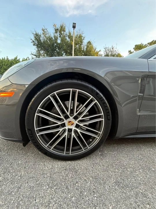 2018 Porsche 971 Panamera - Image 6 of 20