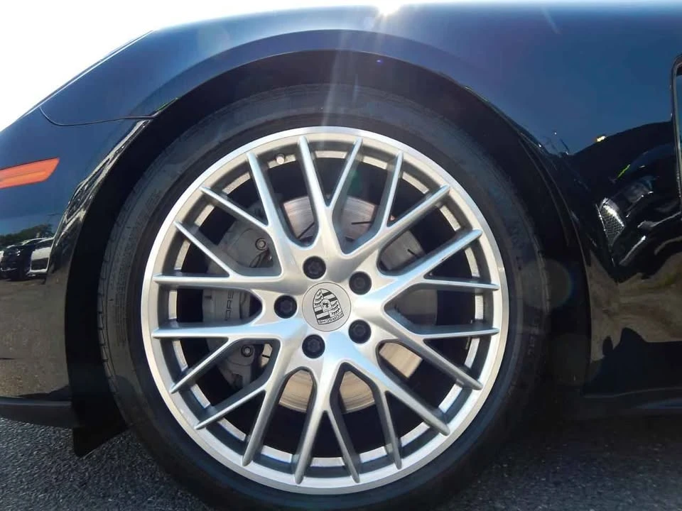 2018 Porsche 971 Panamera - Image 18 of 20