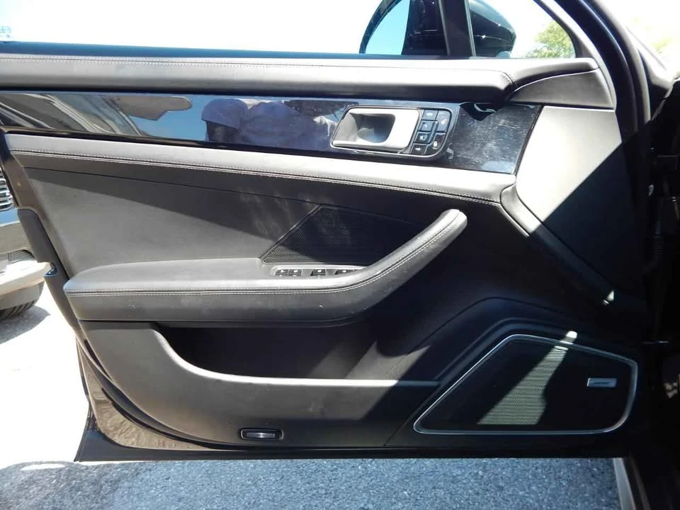 2018 Porsche 971 Panamera - Image 19 of 20