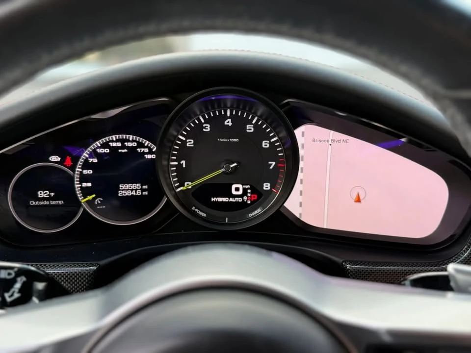 2018 Porsche 971 Panamera - Image 17 of 20
