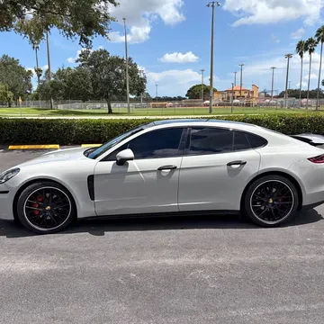 2018 Porsche Panamera Panamera