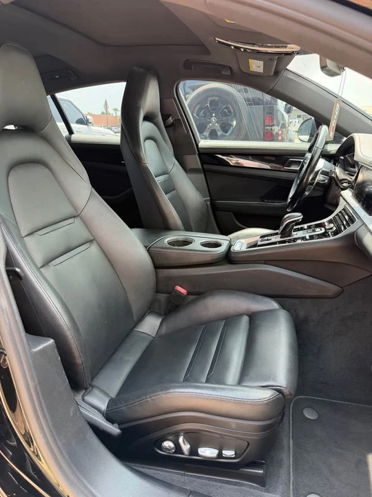 2018 Porsche 971 Panamera - Image 8 of 17