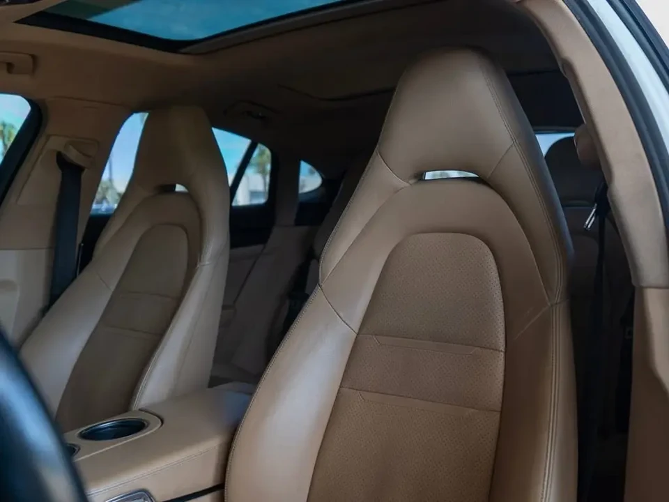 2018 Porsche 971 Panamera - Image 4 of 6